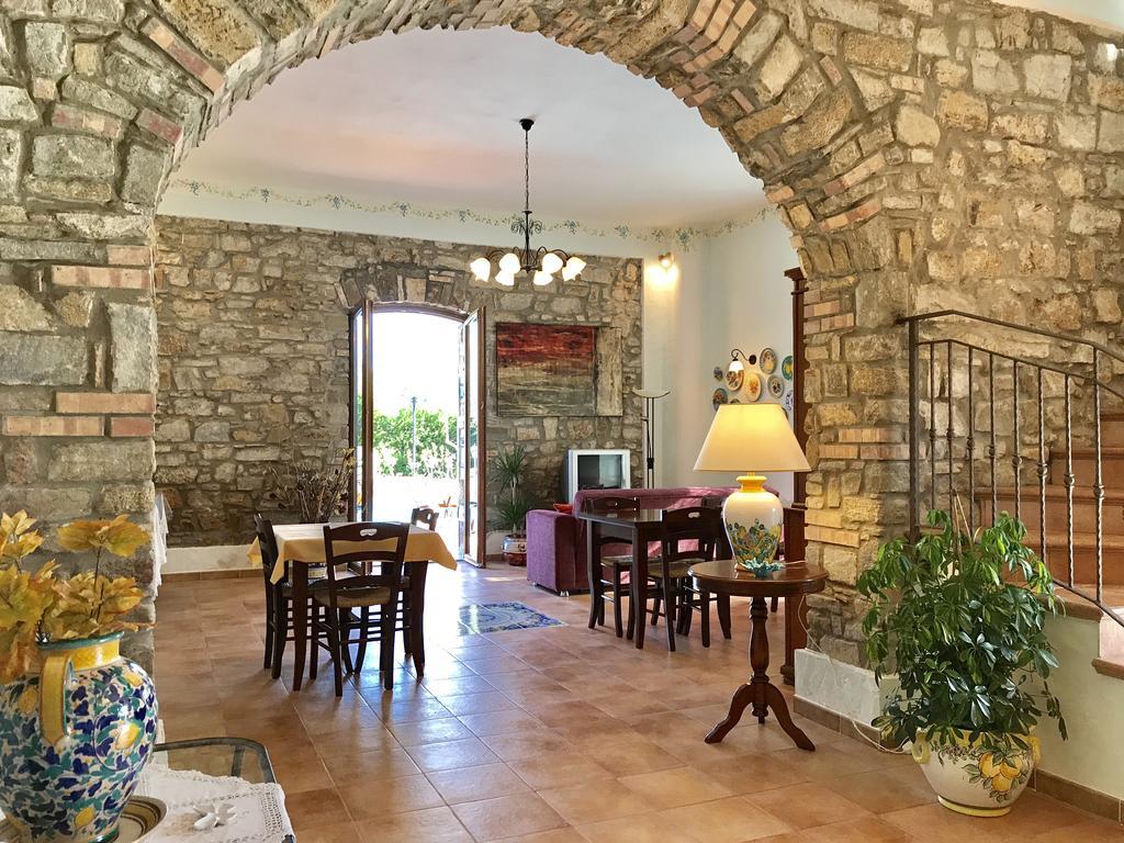 Casa Vacanze Il Cenito Castellabate Exterior photo
